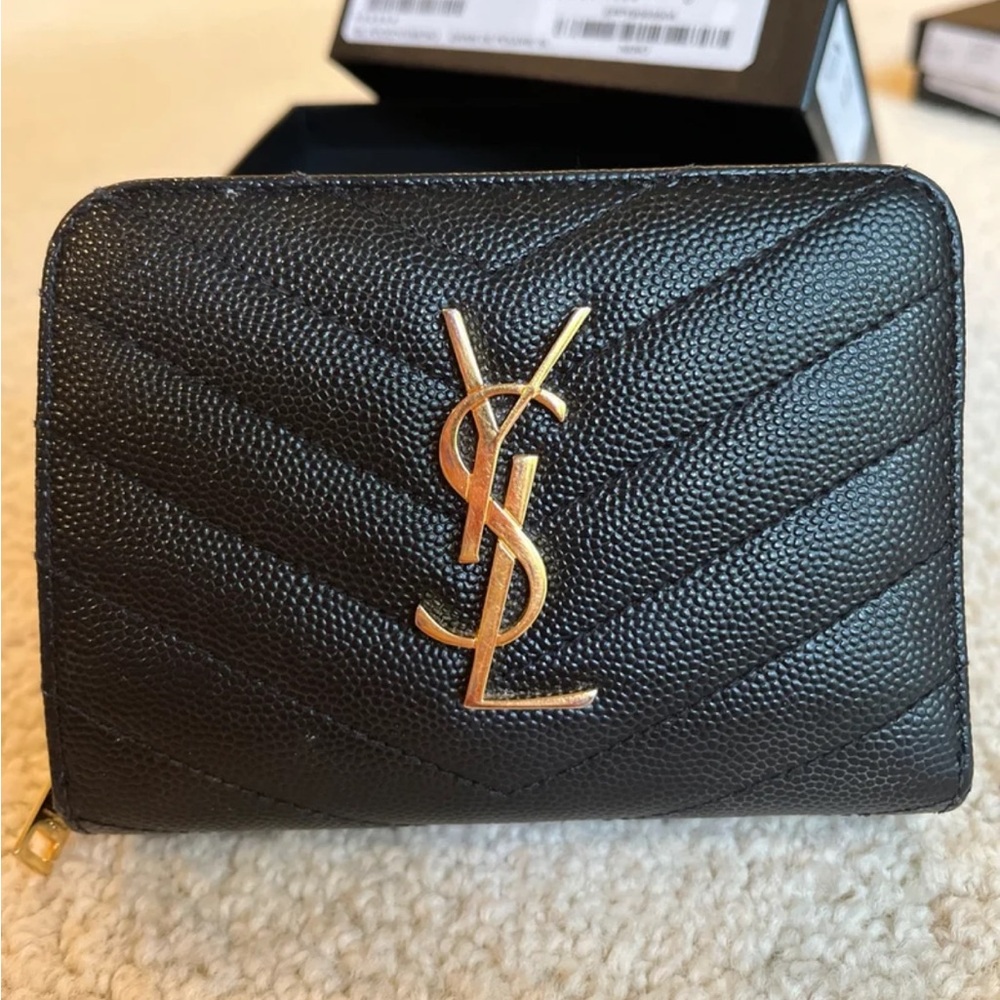 Authentic YSL Saint Laurent Quilted Black Wallet with Gold Monogram - Picture 2 of 8